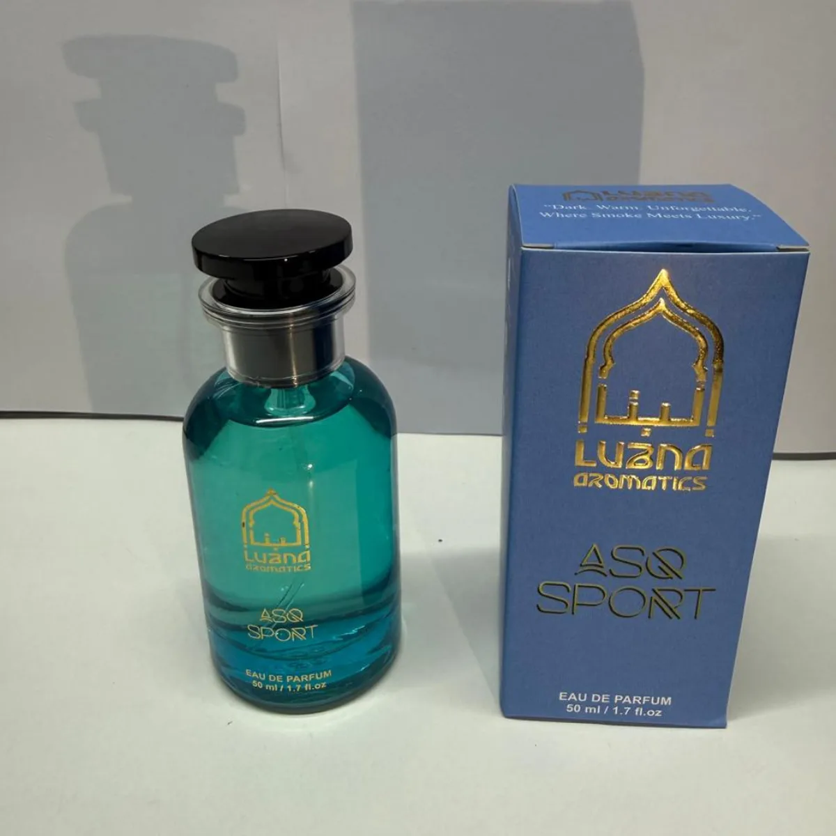 Raw customer photo before editing: Lubna Aromatics ASO Sport, Fresh Aquatic Notes, Alcohol Free Attar Oil, Long Lasting, 100 ml